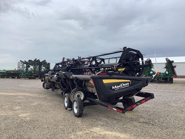 Image of MacDon FD75 equipment image 2