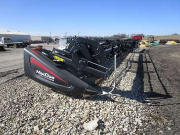 Main image MacDon FD75D