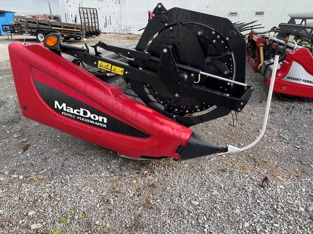 Image of MacDon FD75 equipment image 2