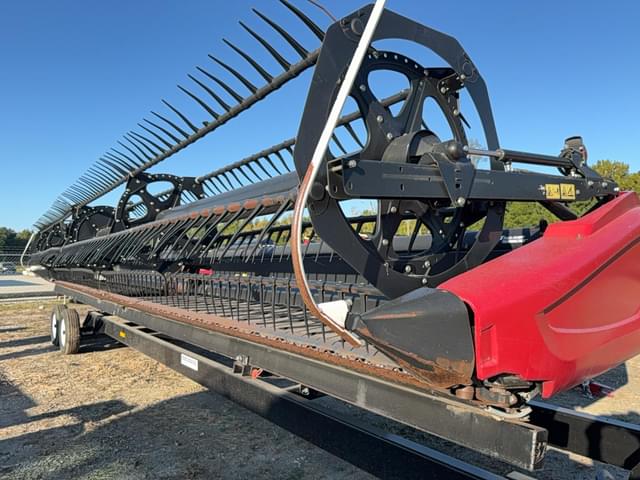 Image of MacDon FD75 equipment image 3