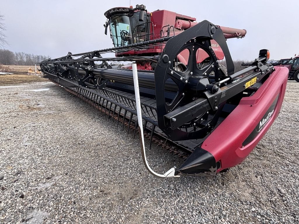 2017 MacDon FD75-45 Equipment Image0