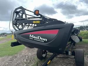 2017 MacDon FD75 Image
