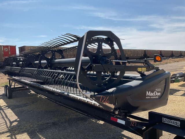 Image of MacDon FD75S equipment image 1