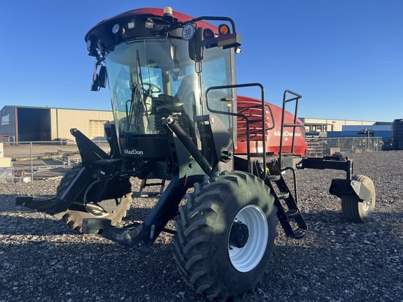 Main image MacDon M1240