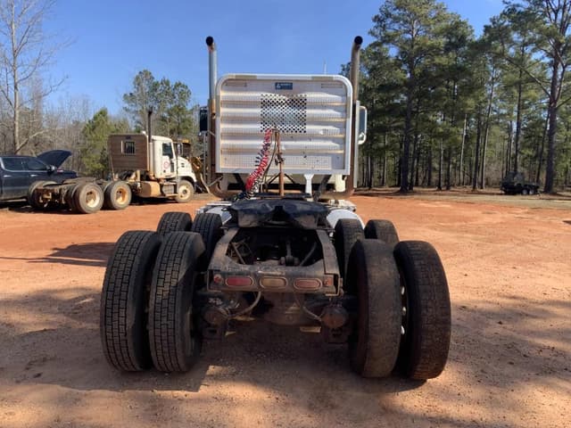 Image of Mack CHU613 equipment image 3