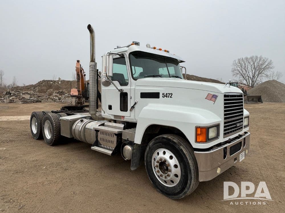 Image of Mack CHU613 Primary image