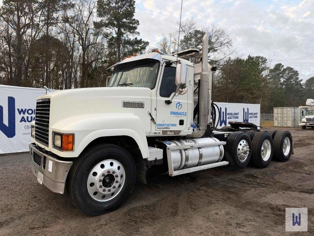 2017 Mack CHU613 Equipment Image0