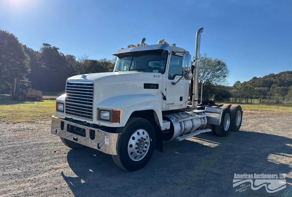 2017 Mack CHU613 Equipment Image0