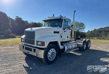 Main image Mack CHU613