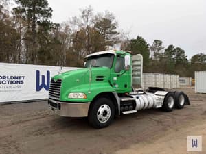 2017 Mack CXU613 Image