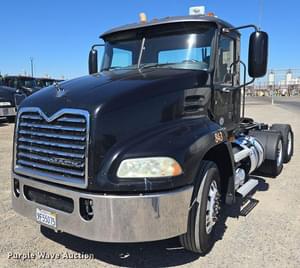 2017 Mack CXU613 Image