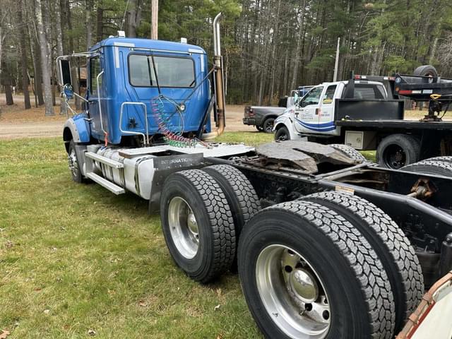 Image of Mack Granite GU713 equipment image 1