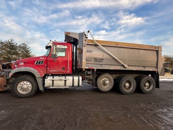 Main image Mack Granite GU713