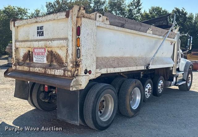 Image of Mack Granite GU713 equipment image 4