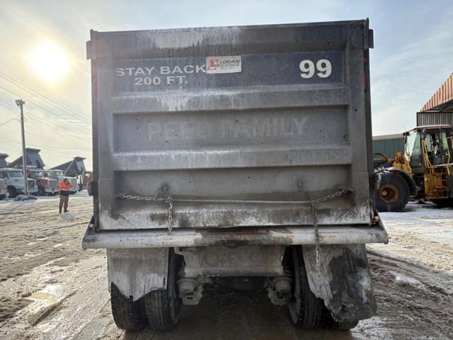 Image of Mack Granite GU713 equipment image 3