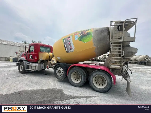 Image of Mack GU813 equipment image 3