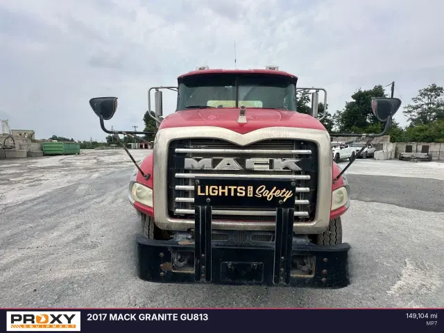 Image of Mack GU813 equipment image 2