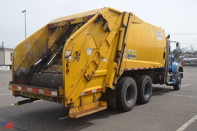 Image of Mack Granite equipment image 2