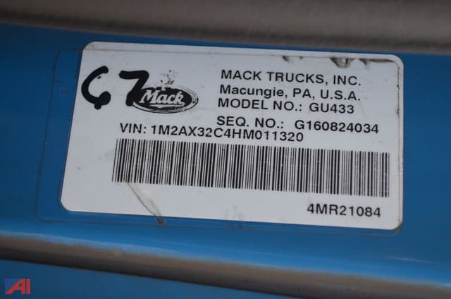 Image of Mack Granite equipment image 4