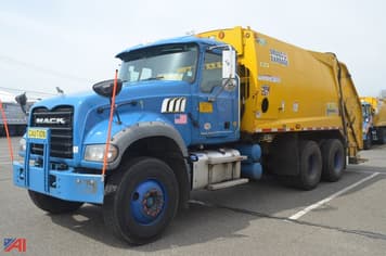 Main image Mack Granite