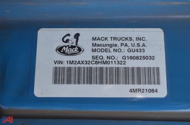 Image of Mack Granite equipment image 4