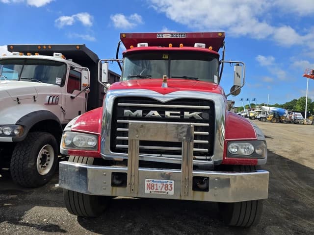Image of Mack GU713 equipment image 1