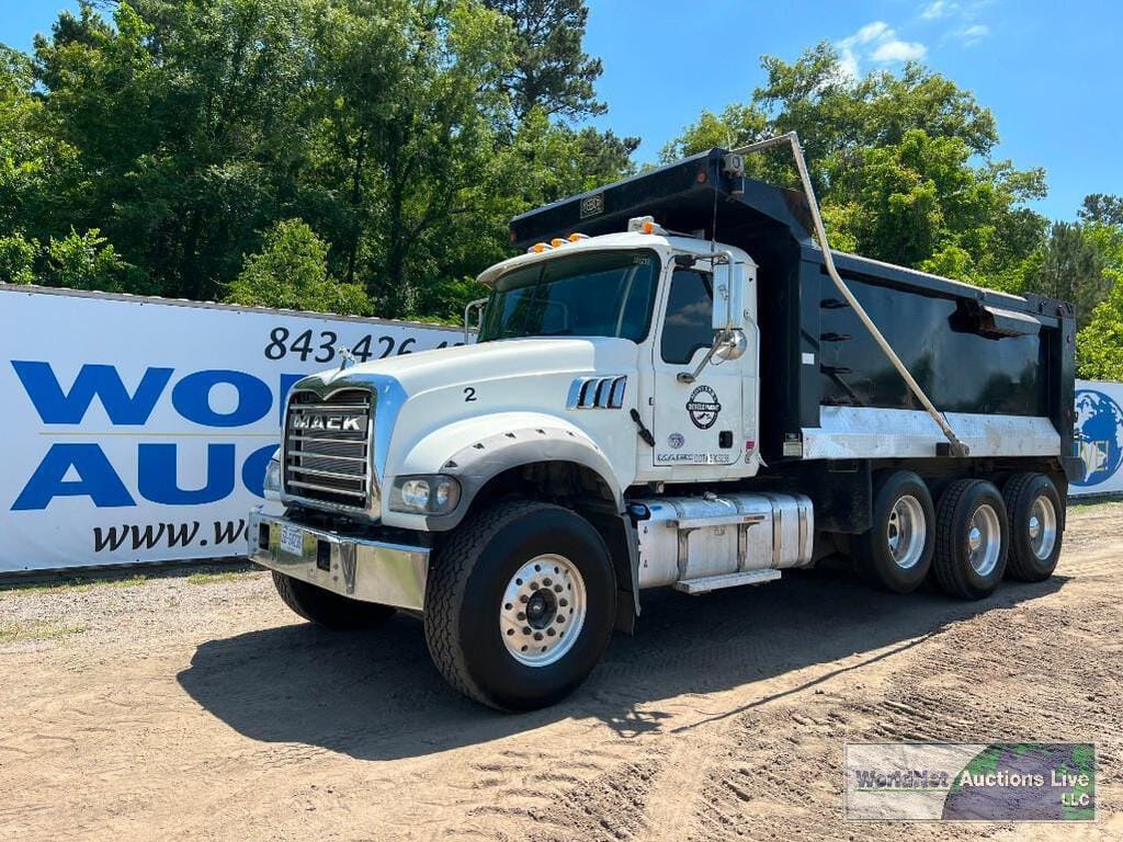 Main image Mack GU713