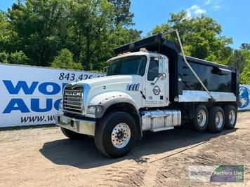 Main image Mack GU713