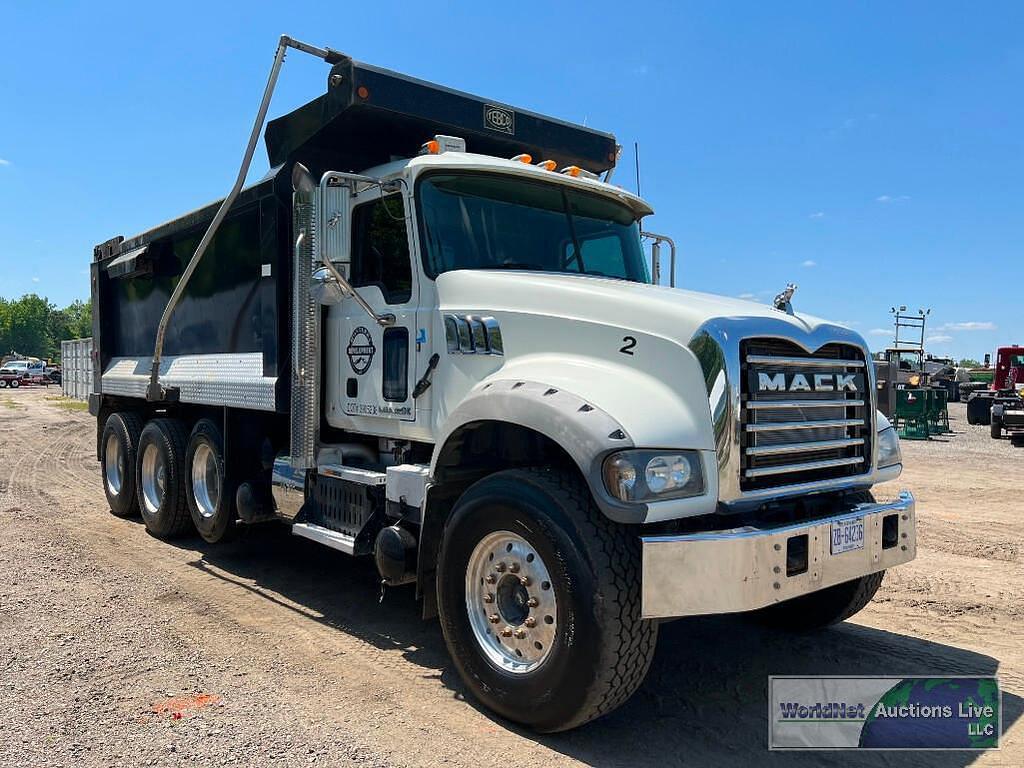 Main image Mack GU713 4