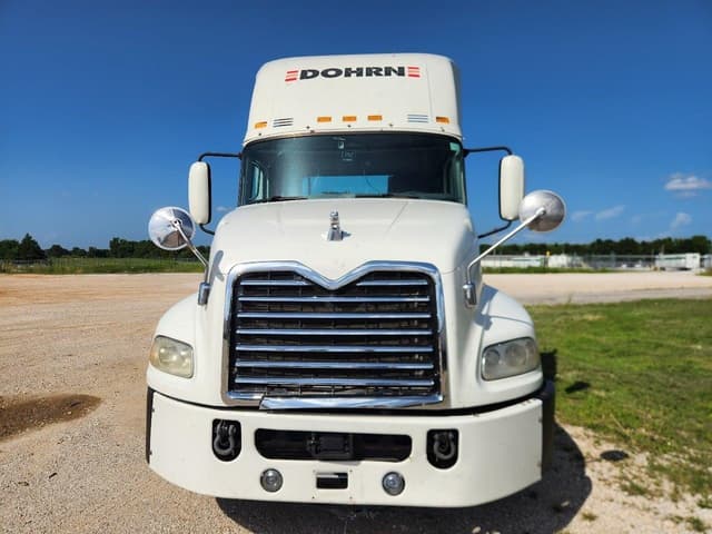 Image of Mack Pinnacle CXU613 equipment image 1
