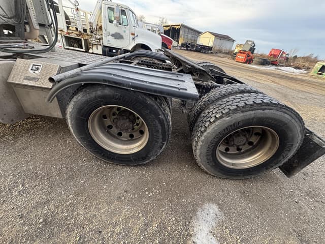 Image of Mack Pinnacle CXU613 equipment image 2