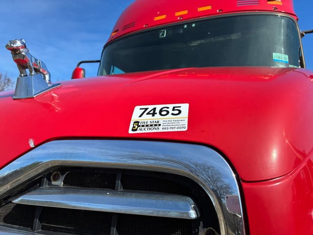 Image of Mack CXU613 equipment image 2