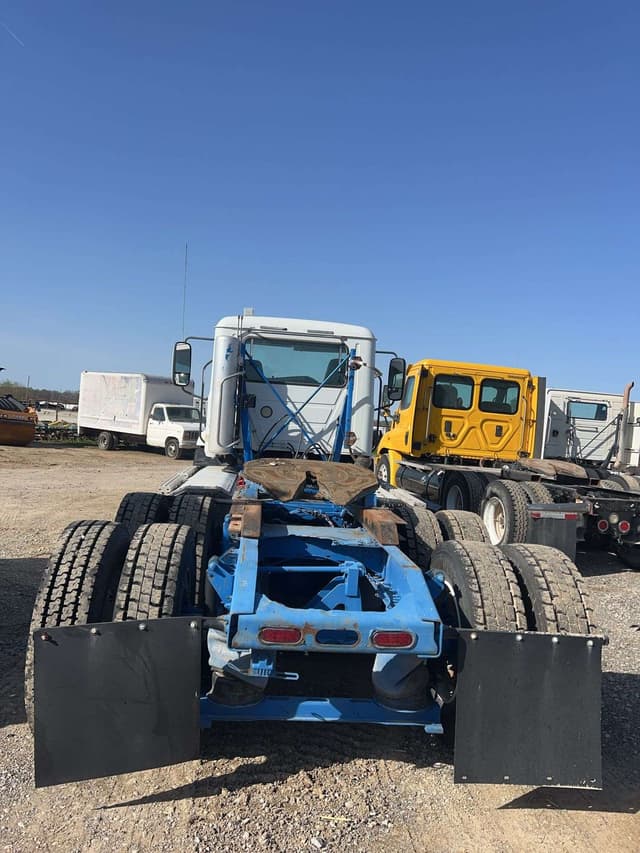 Image of Mack Undetermined equipment image 2
