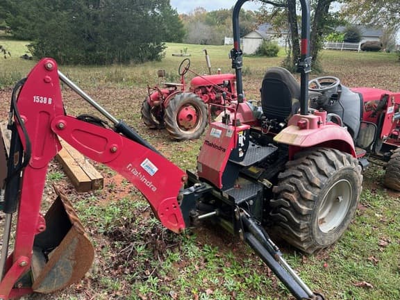 Image of Mahindra 1533 equipment image 3