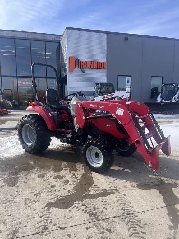 Image of Mahindra 1533 equipment image 1