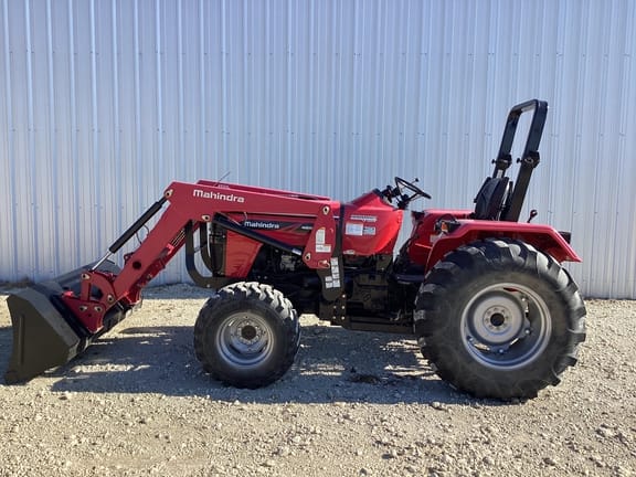 Main image Mahindra 4550