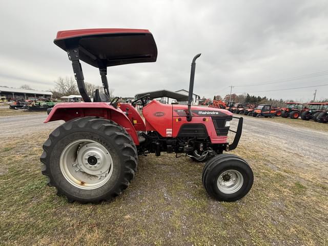 Image of Mahindra 5570 equipment image 2