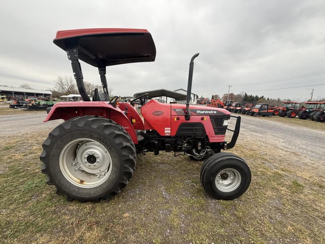 Image of Mahindra 5570 equipment image 2