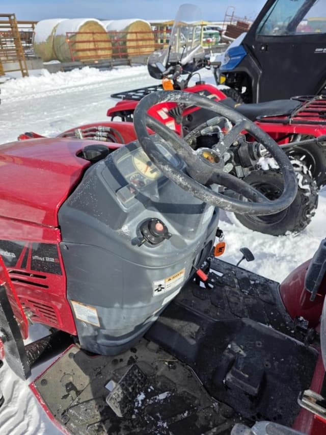 Image of Mahindra eMax 22 equipment image 3