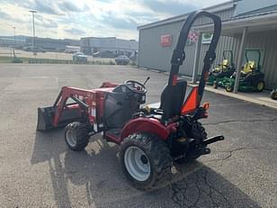 Main image Mahindra Max 24 3