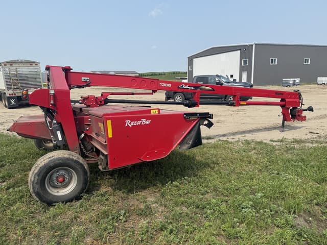 Image of Massey Ferguson 1386 equipment image 2