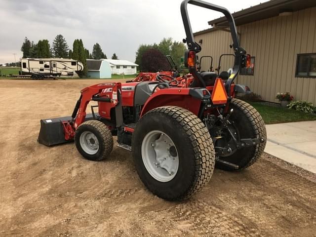 Image of Massey Ferguson 1758 equipment image 3