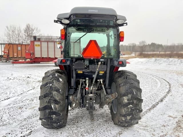 Image of Massey Ferguson 1758 equipment image 4