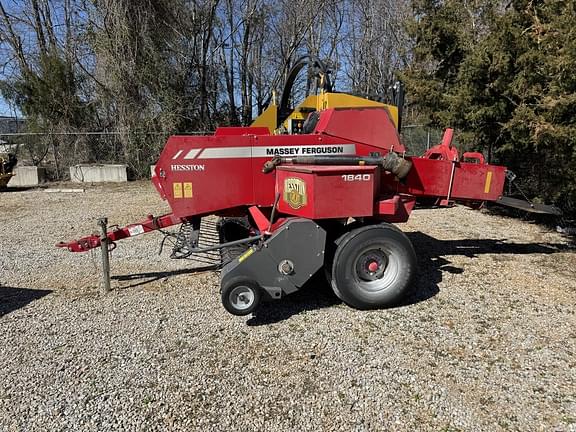 Image of Massey Ferguson 1840 equipment image 1