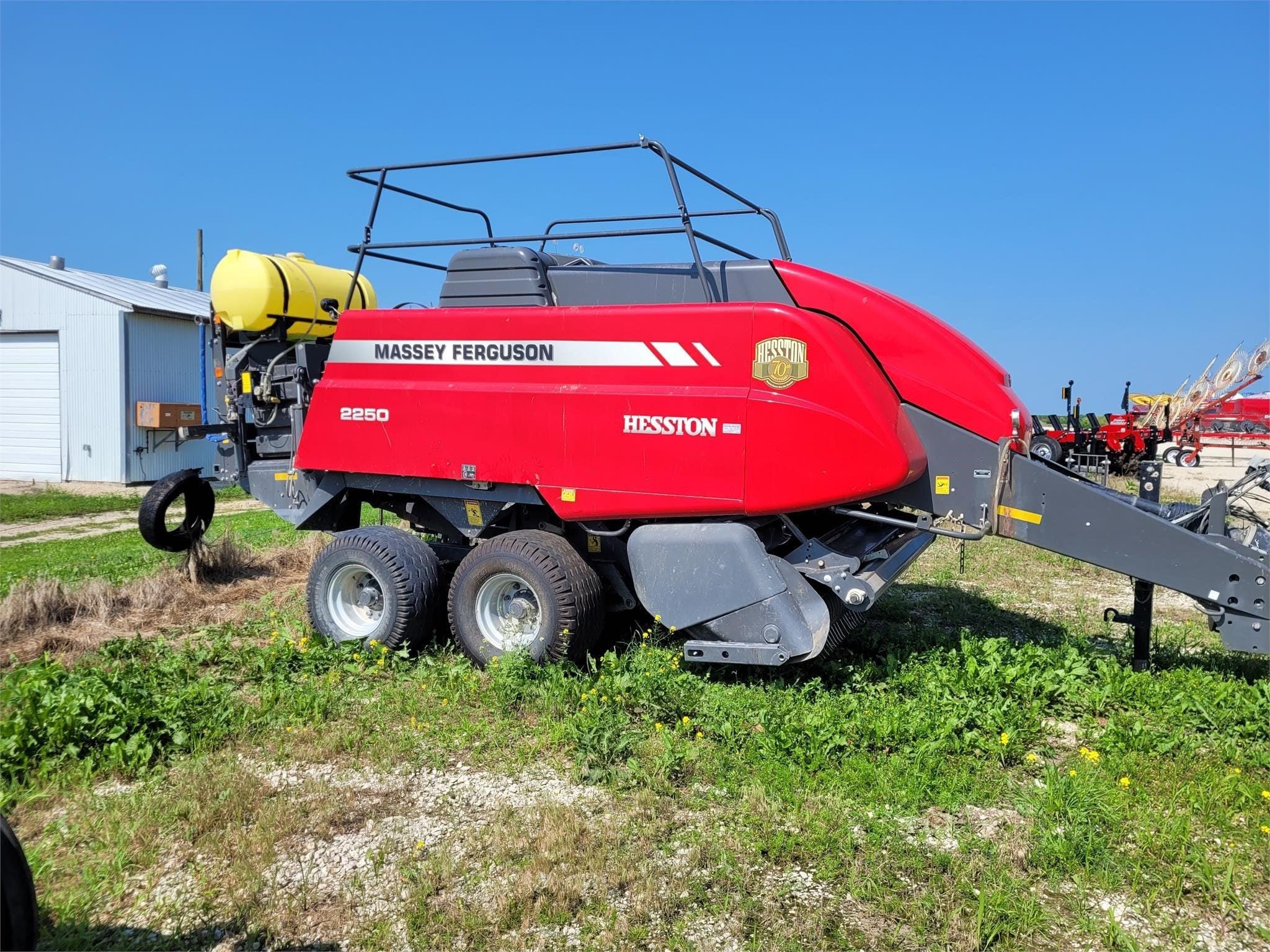 2017 Massey Ferguson 2250 Equipment Image0