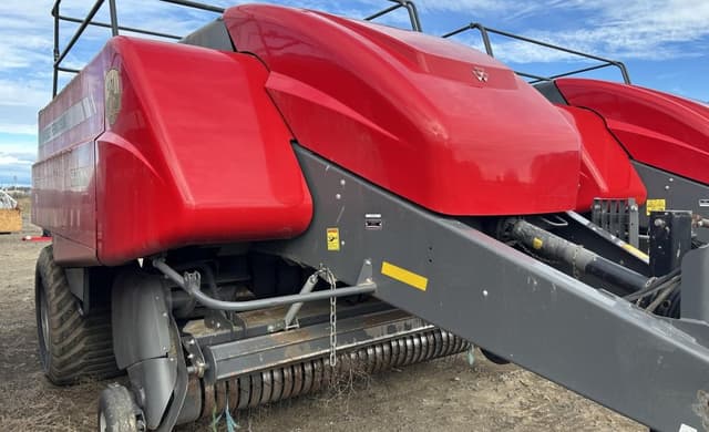 Image of Massey Ferguson 2270 equipment image 1