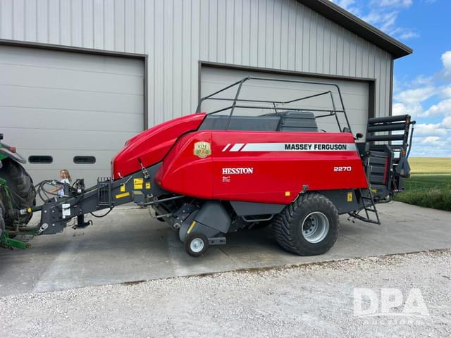 Image of Massey Ferguson 2270 equipment image 2