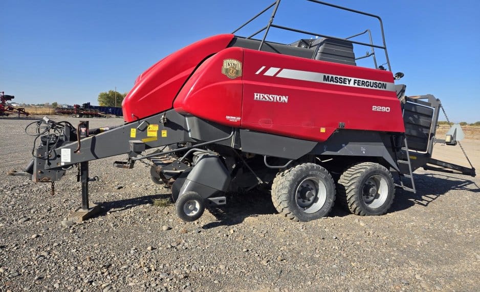 2017 Massey Ferguson 2290 Equipment Image0