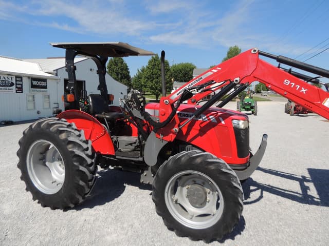 Image of Massey Ferguson 2606H equipment image 2