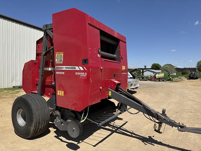 Image of Massey Ferguson 2946 equipment image 1